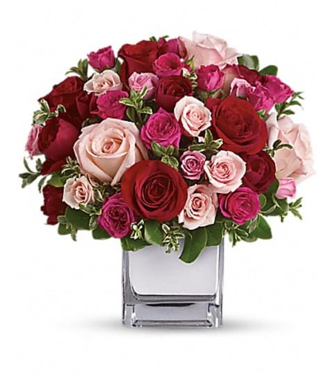 LOVE MEDLEY. An arrangement by Fine's Flowers. LOVE MEDLEY. An arrangement by Fine's Flowers.