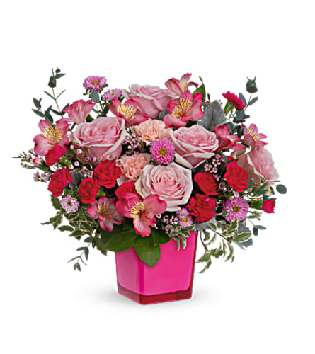 TF Rosy Moment - Deluxe. An arrangement by Fine's Flowers.